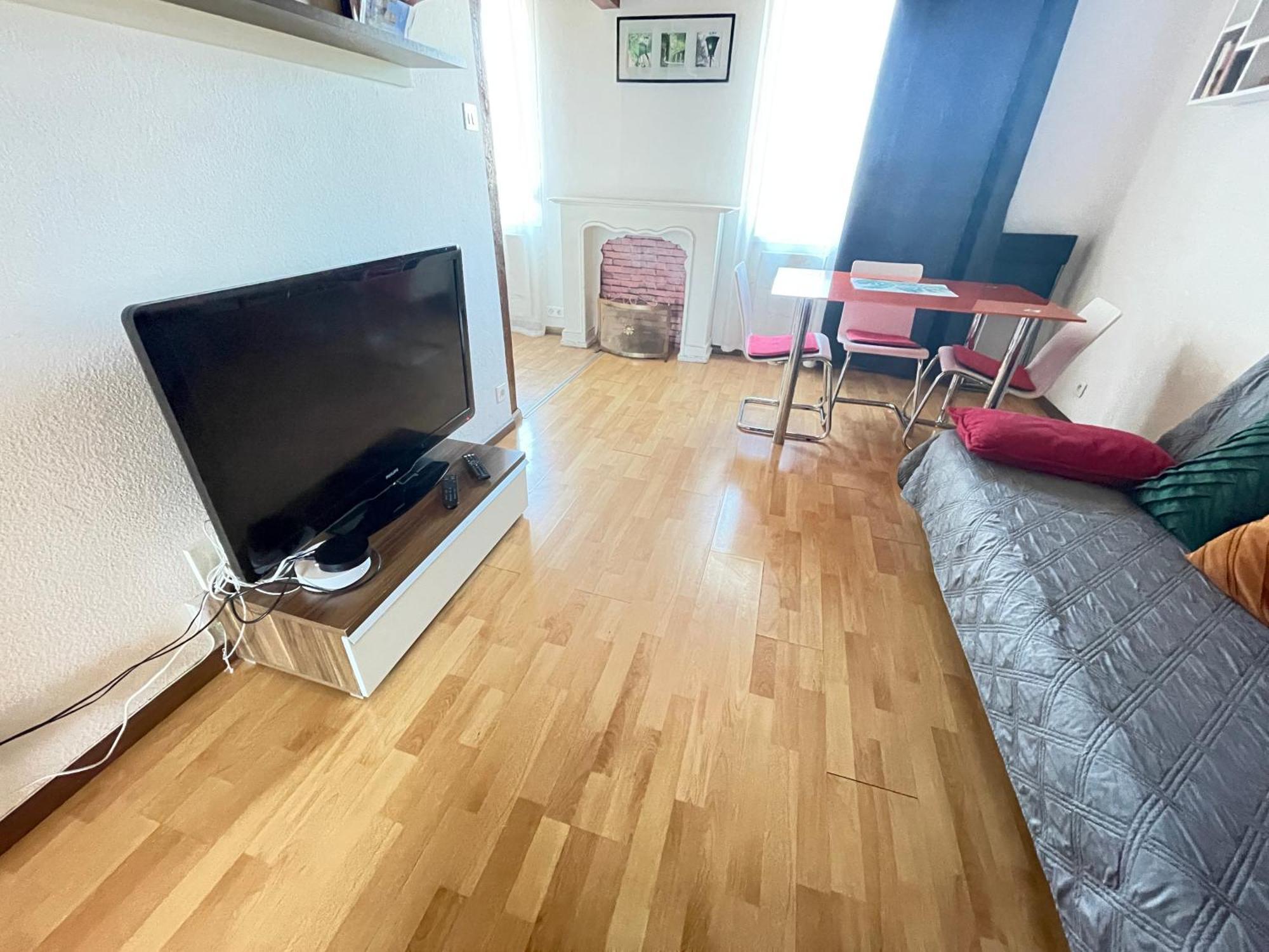Harmony France & Suisse Apartment *